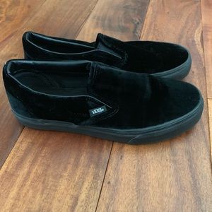 Velvet Mon Vans